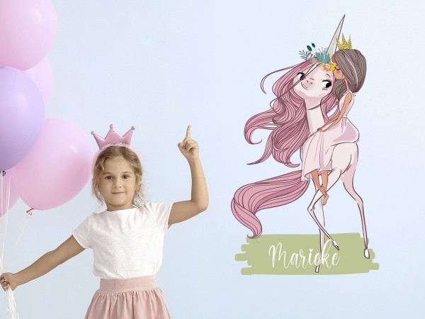 Wandtattoo Einhorn und Prinzessin mit Namen